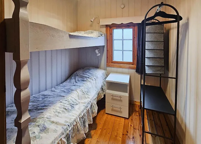 Holiday home 4 Bedroom Amazing In Rodberg