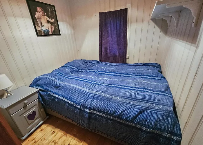 Holiday home 4 Bedroom Amazing In *